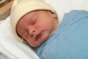 swaddled-newborn